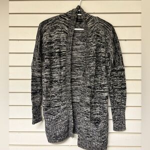 Aritzia Cashmere Lenox Talula Wool Oversized Cardigan Womens Small Angora Rabbit